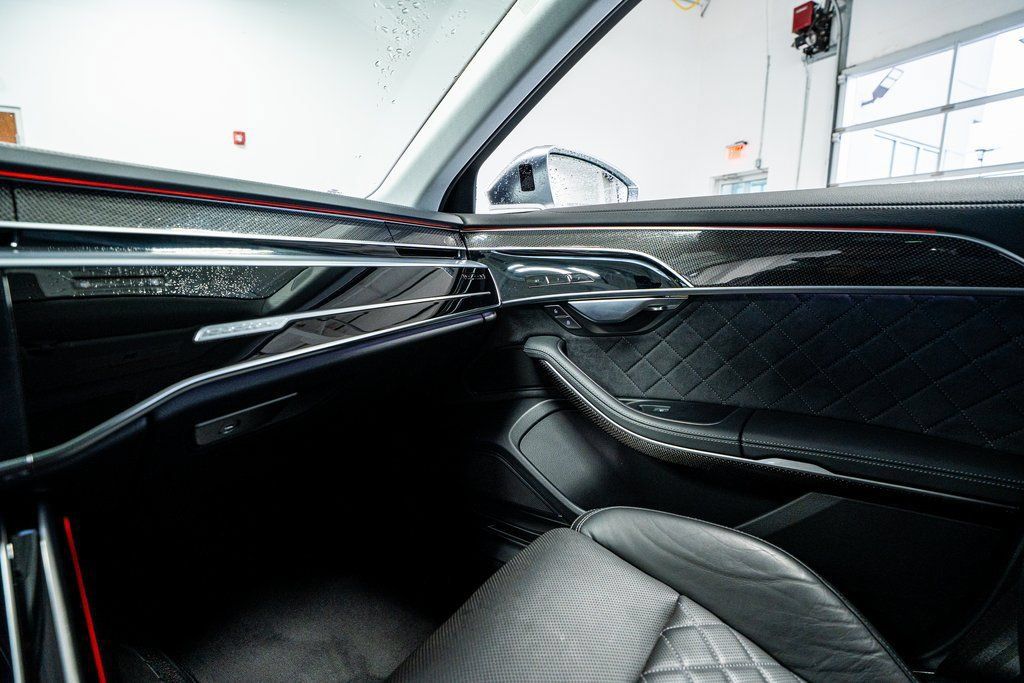 Used 2023 Audi S8 AWD/4WD image 48