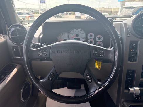 Used 2003 HUMMER H2 w/ Preferred Equipment Group AWD/4WD image 17