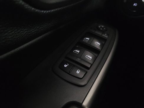 Used 2020 Jeep Cherokee Limited FWD image 27