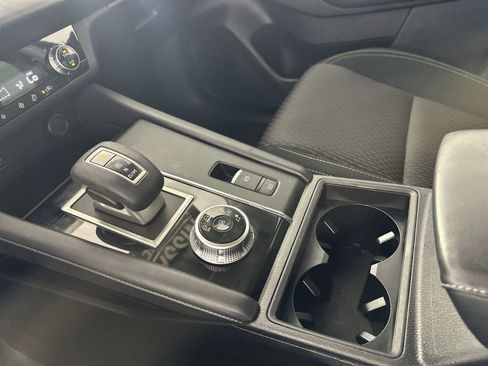 Used 2023 Mitsubishi Outlander ES image 25