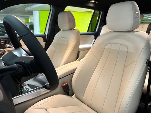 Used 2026 Mercedes-Benz GLB 250 image 19