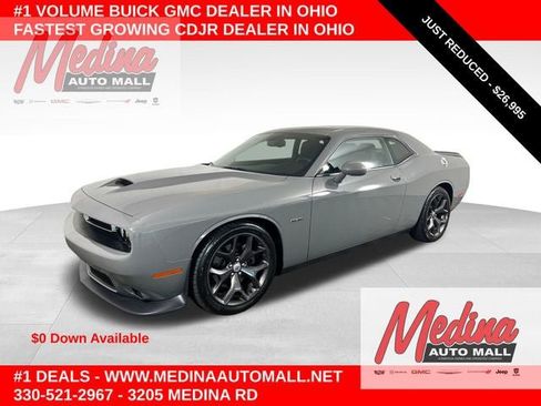 Used 2019 Dodge Challenger R/T RWD image 1
