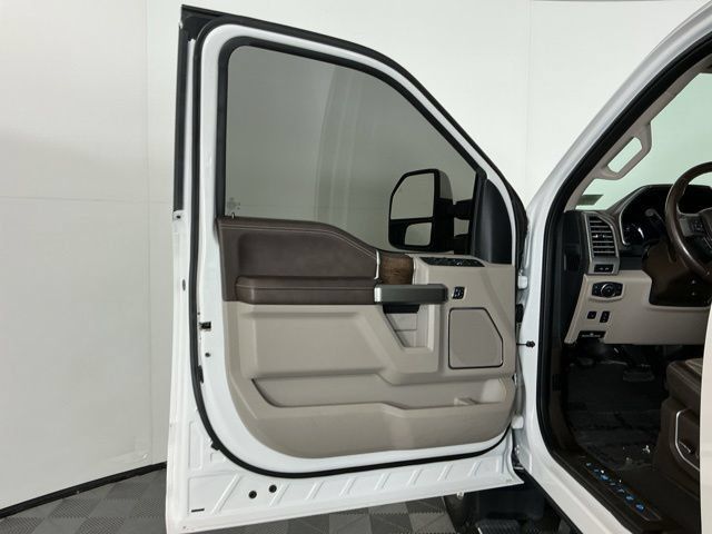 Used 2019 Ford F350 Limited w/ FX4 Off-Road Package AWD/4WD image 17