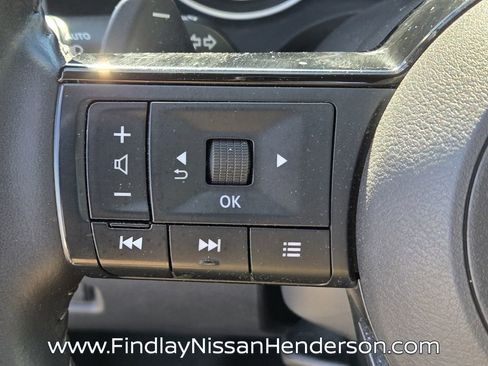 Used 2023 Nissan Rogue SL w/ SL Premium Package image 30