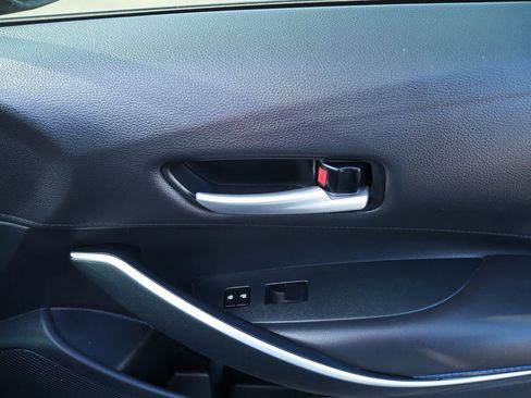 Used 2020 Toyota Corolla SE w/ Carpet Mat Package (TMS) image 16