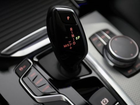 Used 2018 BMW X3 M40i image 25