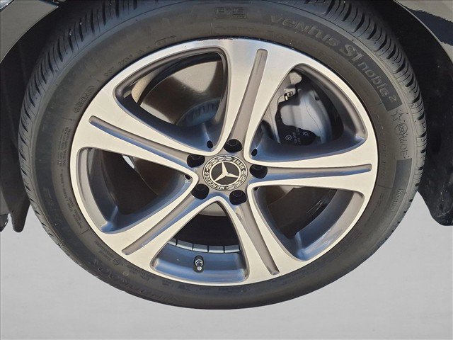 Used 2018 Mercedes-Benz E 300 image 18