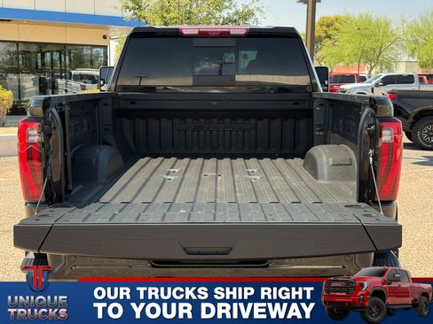 Used 2024 GMC Sierra 2500 Denali Ultimate w/ Max Trailering Package AWD/4WD image 8