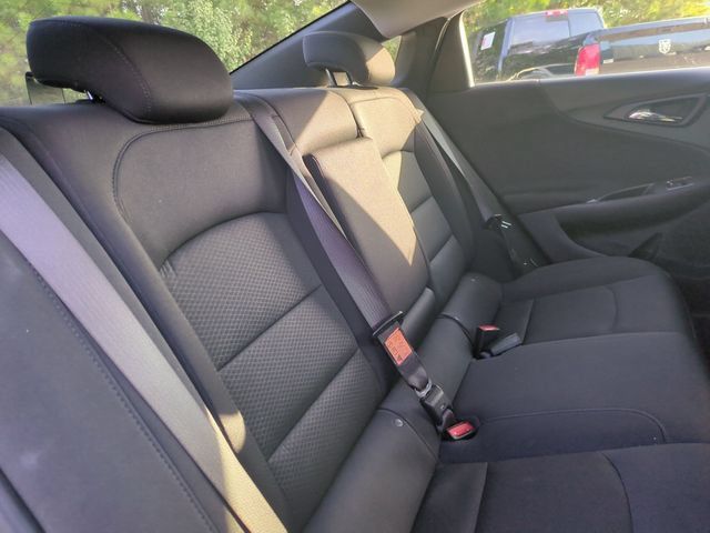 Used 2025 Chevrolet Malibu LT FWD image 28