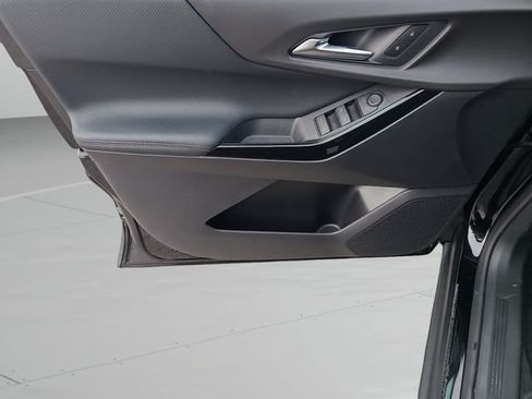 New 2027 Chevrolet Equinox LT FWD image 17