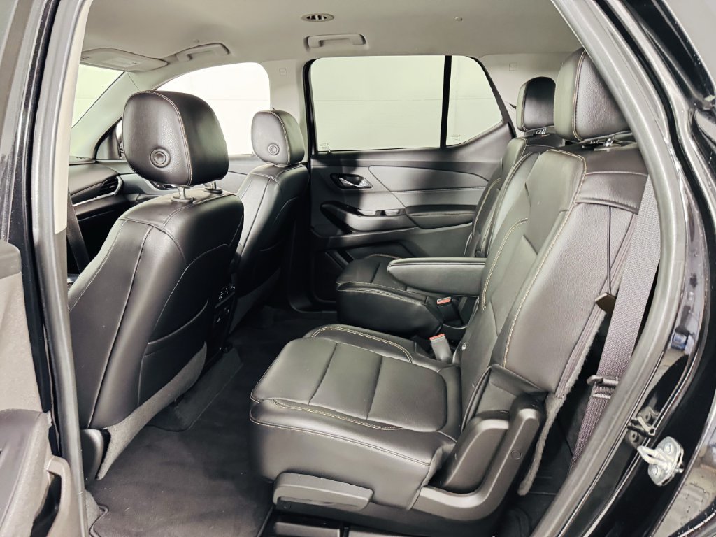 Used 2019 Chevrolet Traverse Premier w/ Driver Confidence II Package FWD image 24