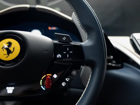 Used 2023 Ferrari Roma RWD image 46