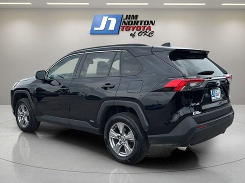 Used 2023 Toyota RAV4 LE AWD/4WD image 7