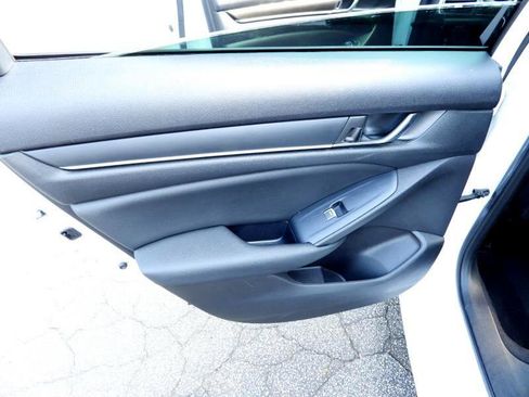 Used 2020 Honda Accord Sport image 32