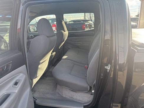 Used 2011 Toyota Tacoma 4x4 Double Cab image 10