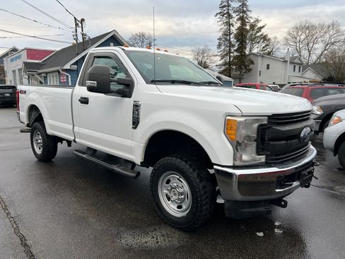 Used 2017 Ford F350 XL image 4
