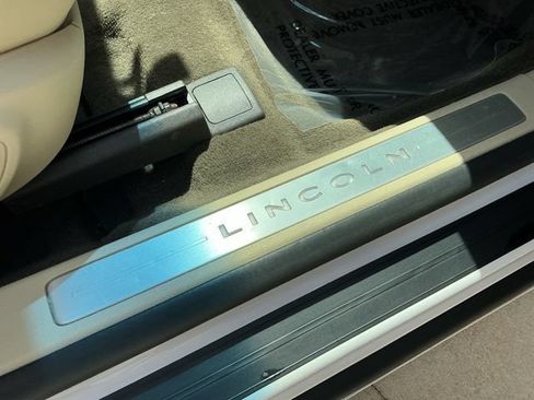 Used 2014 Lincoln MKZ AWD w/ Equipment Group 101A Select image 18