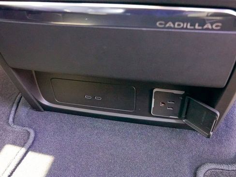 Used 2026 Cadillac Escalade IQ Luxury 1 AWD/4WD image 19