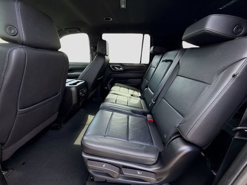 Used 2024 Chevrolet Suburban LT AWD/4WD image 23