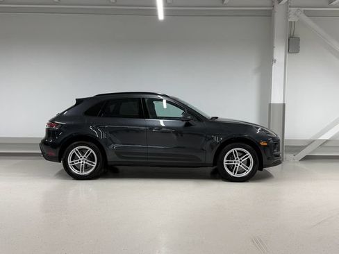 Certified 2026 Porsche Macan AWD/4WD image 8