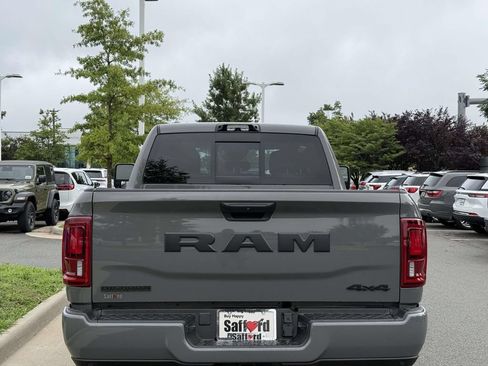 New 2026 RAM 2500 Big Horn AWD/4WD image 10