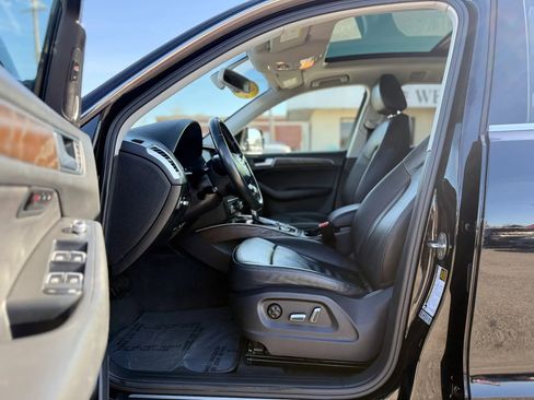 Used 2017 Audi Q5 2.0T Premium Plus w/ Technology Package image 13