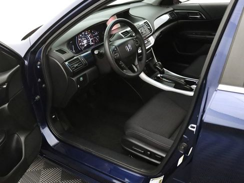 Used 2013 Honda Accord Sport image 14