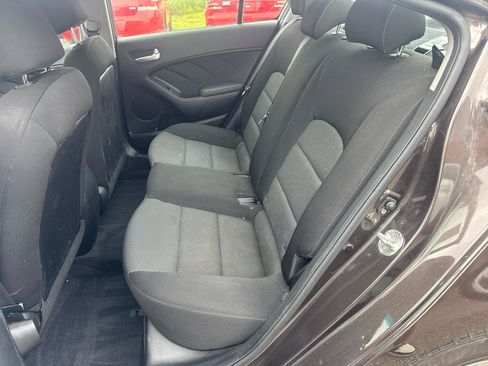 Used 2018 Kia Forte LX FWD image 11