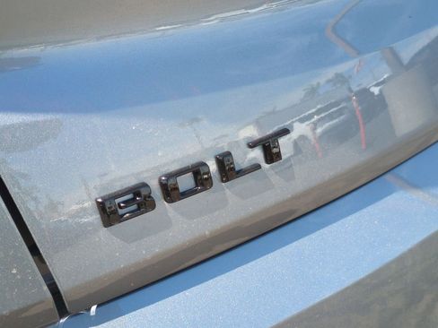 New 2027 Chevrolet Bolt LT w/ Comfort Package FWD image 30