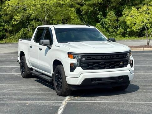 Used 2026 Chevrolet Silverado 1500 Custom AWD/4WD image 11