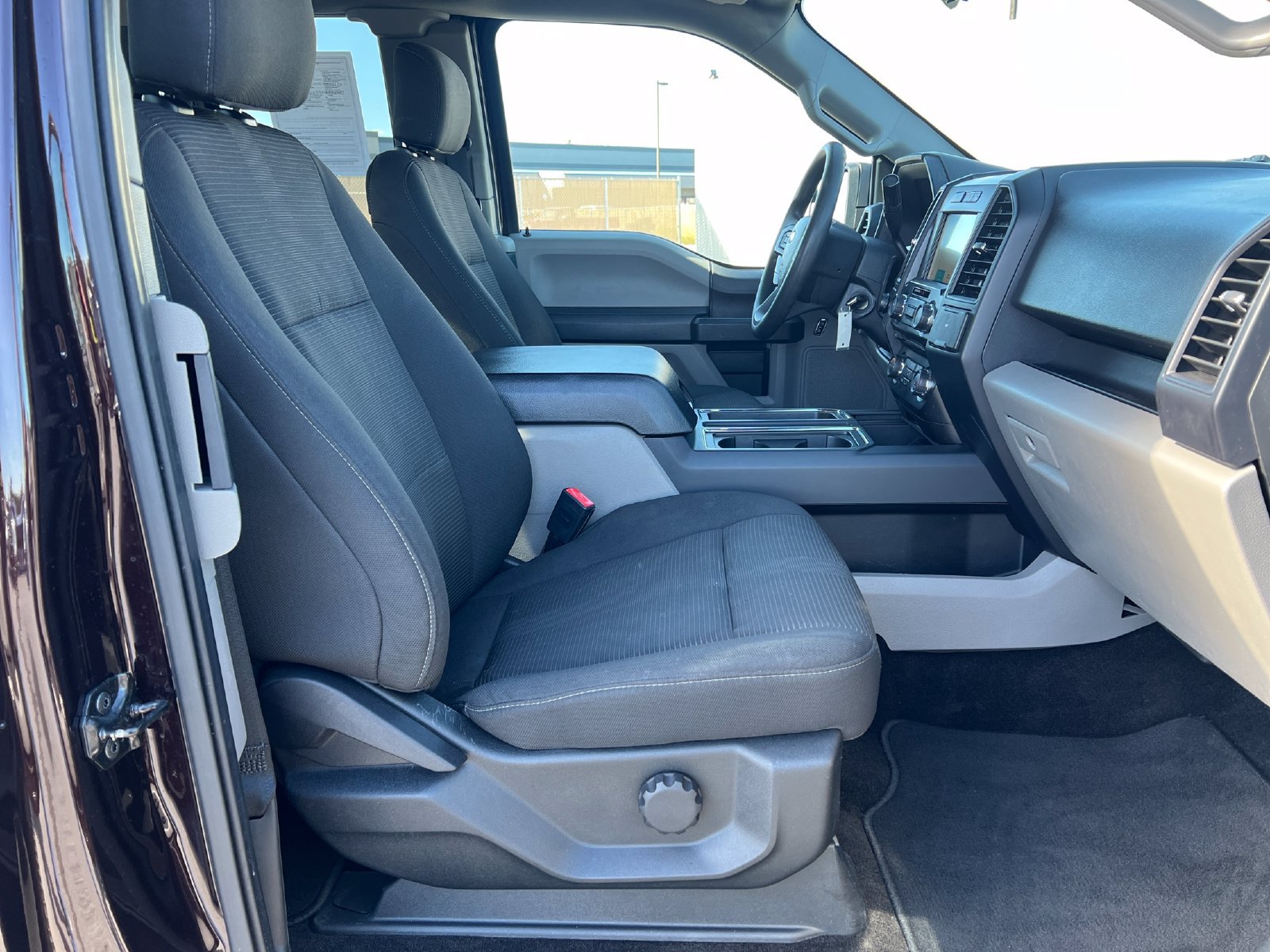 Used 2018 Ford F150 XL w/ Equipment Group 101A Mid AWD/4WD image 22