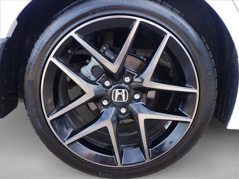 Used 2024 Honda Civic Sport Touring image 7