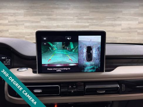 Used 2024 Lincoln Aviator Reserve w/ Equipment Group 201A image 9