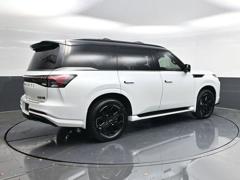 New 2026 INFINITI QX80 SPORT w/ Sport Exterior Package image 3