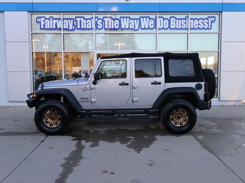 Used 2018 Jeep Wrangler Unlimited Sport S image 7