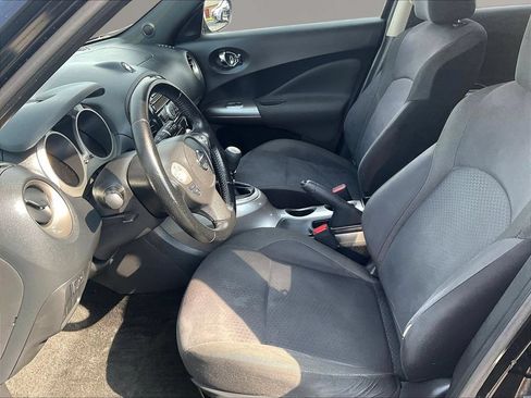 Used 2013 Nissan Juke SV FWD image 17