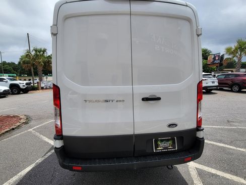 Used 2025 Ford Transit 250 148 Medium Roof RWD image 10