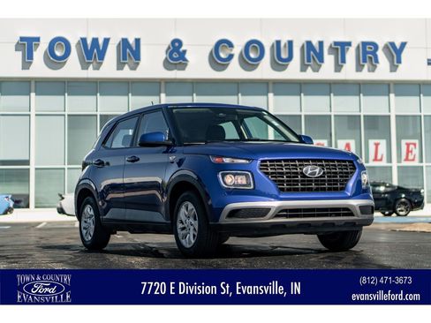 Used 2024 Hyundai Venue SE image 1