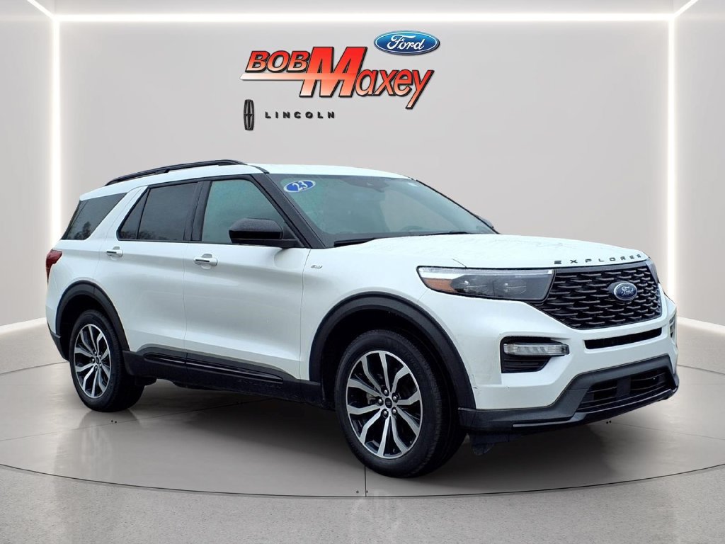 Used 2023 Ford Explorer ST-Line w/ Class IV Trailer Tow Package AWD/4WD image 3