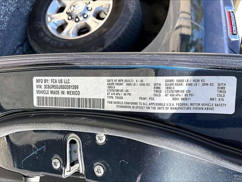 Certified 2025 RAM 2500 Big Horn AWD/4WD image 30
