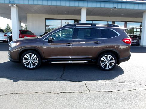 Used 2019 Subaru Ascent Limited w/ Popular Package #2A image 2