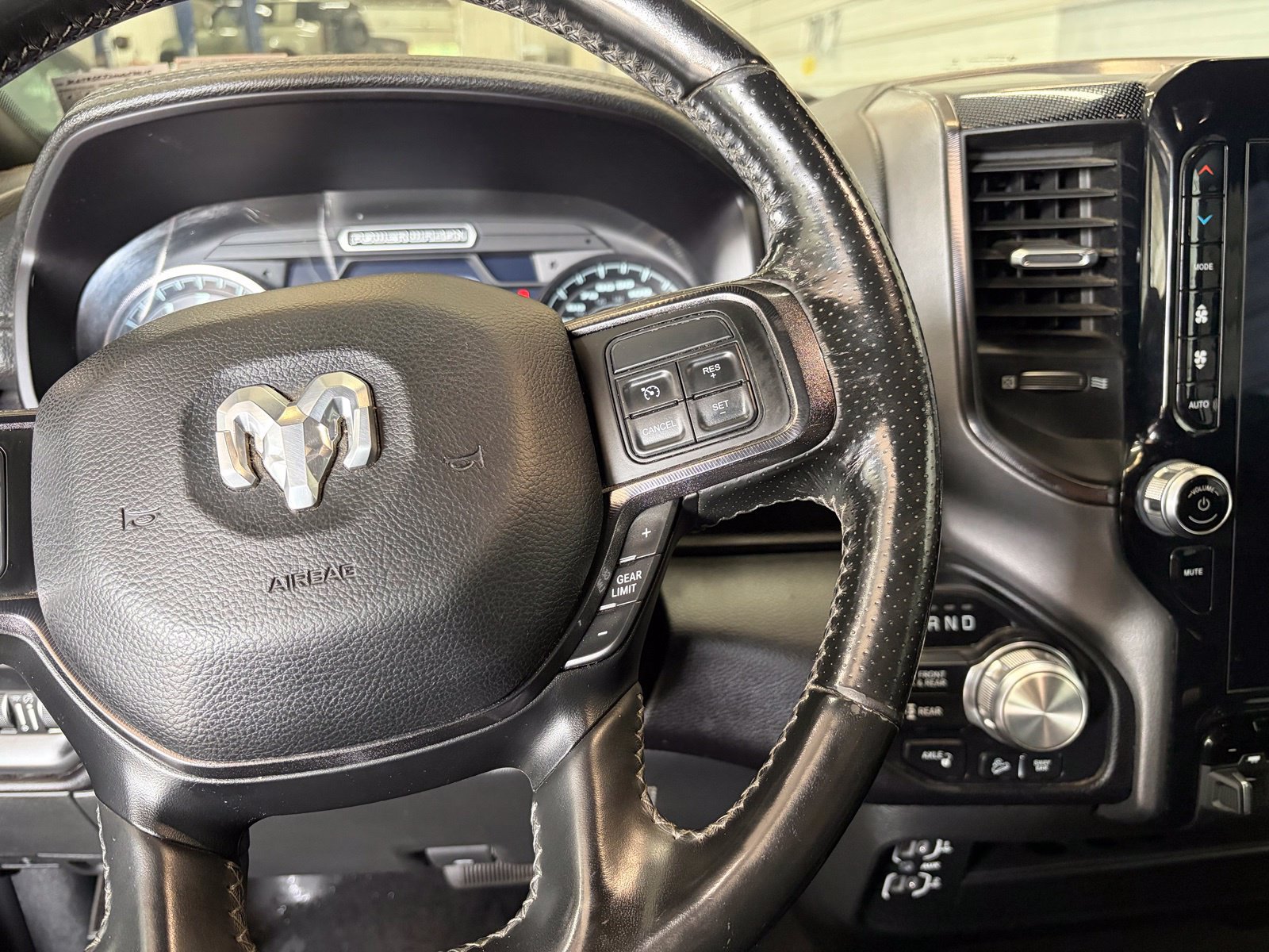 Used 2021 RAM 2500 Power Wagon AWD/4WD image 15
