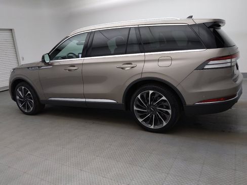 Used 2021 Lincoln Aviator Reserve w/ Equipment Group 202A AWD/4WD image 3
