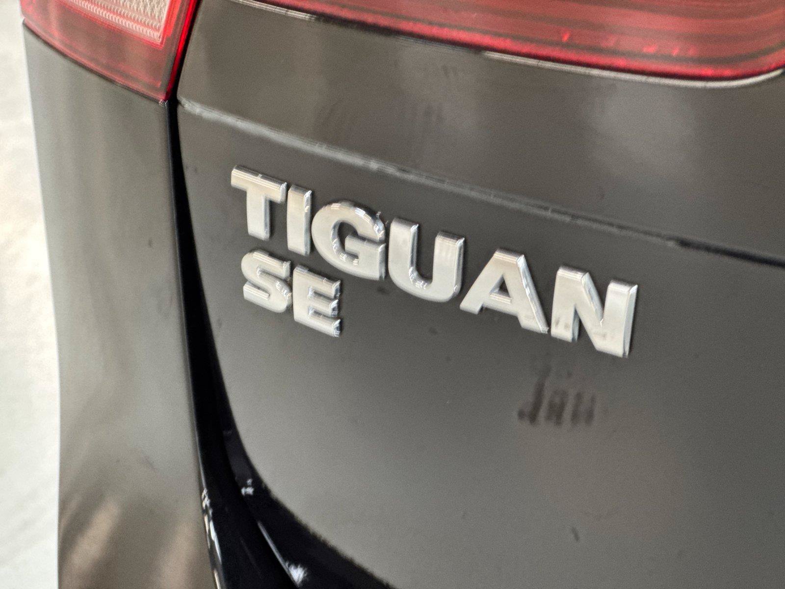 Used 2020 Volkswagen Tiguan SE AWD/4WD image 25