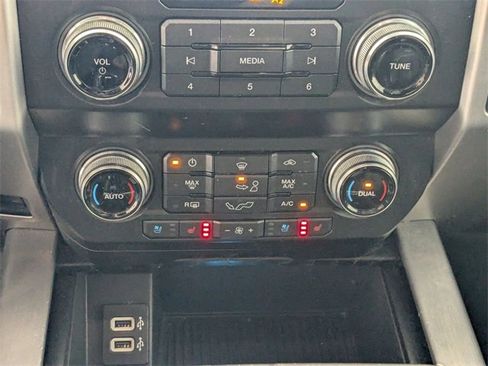 Used 2019 Ford F150 Platinum image 23