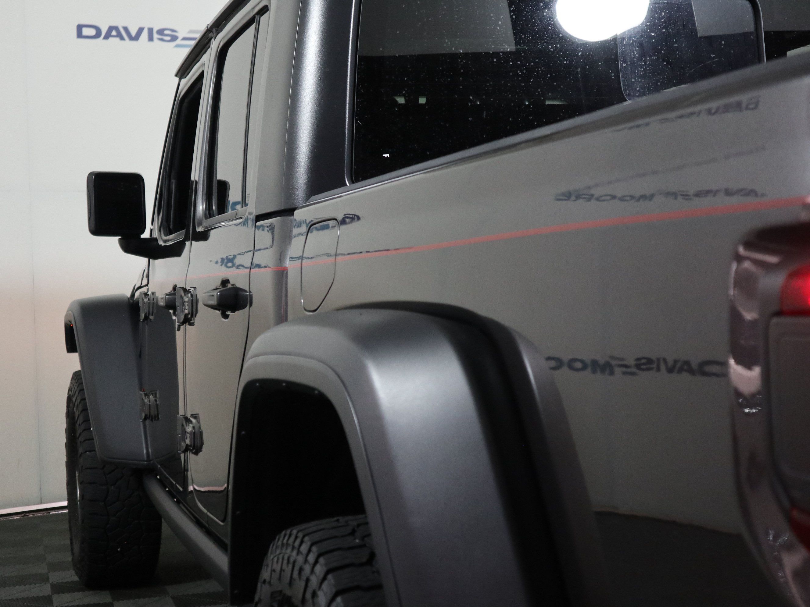 Used 2021 Jeep Gladiator Rubicon w/ Cold Weather Group AWD/4WD image 10