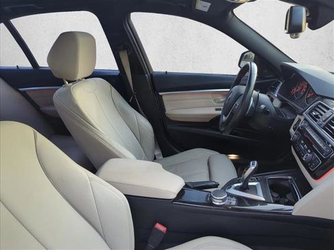 Used 2017 BMW 330e image 24