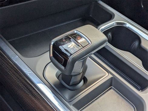 Used 2025 Chevrolet Silverado 1500 LT Trail Boss w/ Convenience Package II image 27