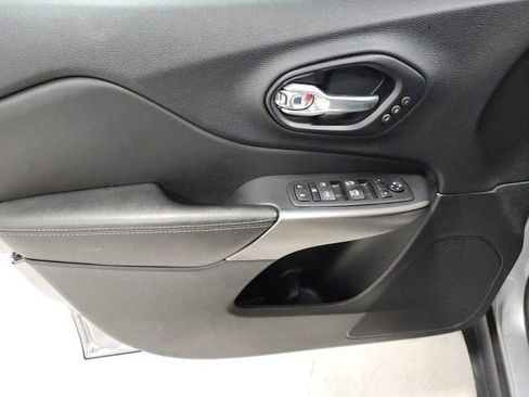 Used 2021 Jeep Cherokee Limited w/ Elite Package image 26