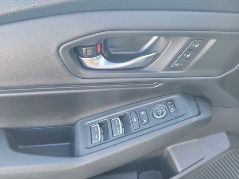 Used 2025 Honda Accord EX-L image 12